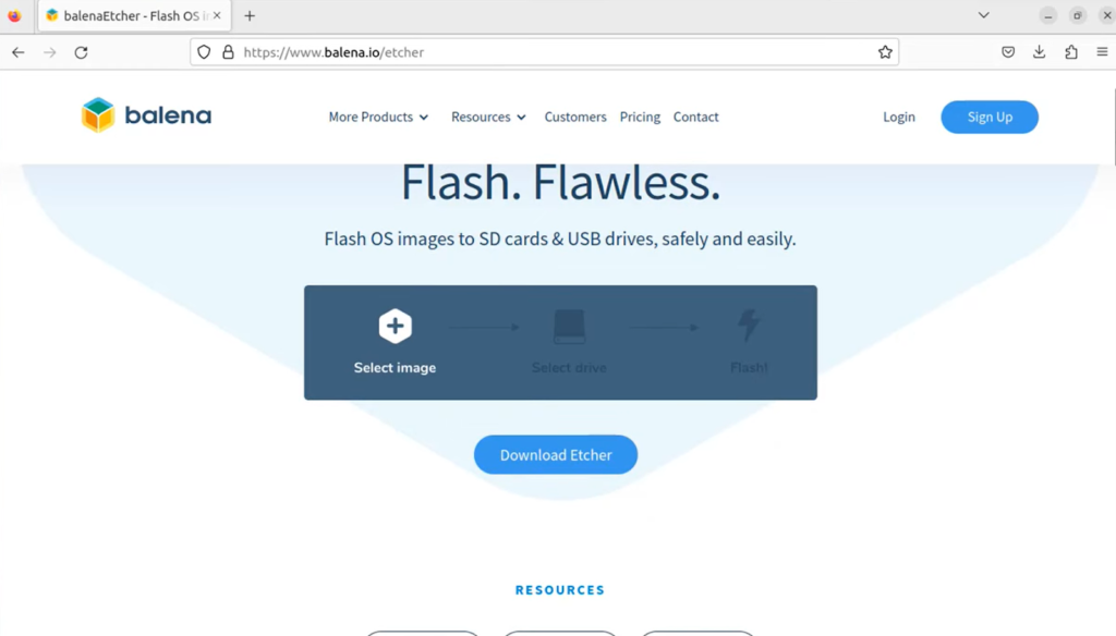 The homepage of the BalenaEtcher website, with a download option for the software